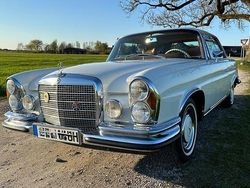 Weiß Gebraucht 1970 Mercedes 280 Coupé | 119.800 €