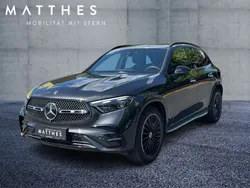 Grau Gebraucht 2024 Mercedes GLC220 AMG SUV | 60.890 € (Guter Preis)