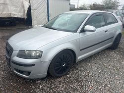 Silber Gebraucht 2008 Audi A3 Attraction Limousine | 550 €