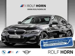 Black sapphire metallic Gebraucht 2021 BMW 320 M Sport Limousine | 31.310 € (Guter Preis)
