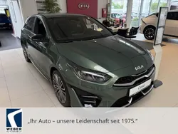 Grün Neu 2025 Kia Ceed GT GT-Line Limousine | 29.970 € (Fairer Preis)