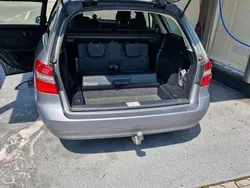 Grau Gebraucht 2011 Mercedes E220 Avantgarde Kombi | 11.500 € (Fairer Preis)