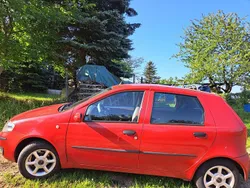Rot Gebraucht 2004 Fiat Punto Kleinwagen | 300 € (Superpreis)