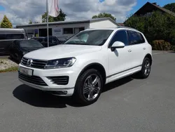 Oryxweiss Gebraucht 2016 VW Touareg R-line SUV | 26.980 € (Etwas zu teuer)