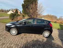 Schwarz Gebraucht 2016 Ford Fiesta Limousine | 6.250 € (Fairer Preis)