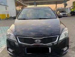 Schwarz Gebraucht 2012 Kia Ceed Limousine | 3.000 € (Fairer Preis)