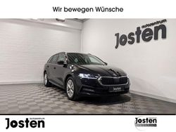 Weiß Gebraucht 2021 Skoda Octavia First Edition Limousine | 24.790 € (Teuer)
