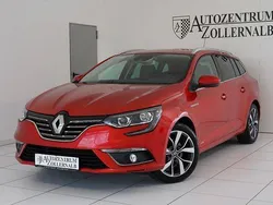 Rot Gebraucht 2017 Renault Mégane IV Bose Edition Limousine | 10.490 € (Fairer Preis)