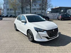 Weiß Gebraucht 2022 Peugeot 208 Active Kleinwagen | 14.490 € (Fairer Preis)
