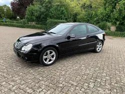 Schwarz Gebraucht 2006 Mercedes C230 Sport Edition Coupé | 4.799 € (Etwas zu teuer)