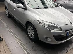 Silber Gebraucht 2011 Renault Mégane GrandTour Kombi | 4.300 € (Fairer Preis)