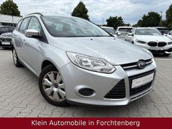 Grau Gebraucht 2014 Ford Focus Trend Limousine | 4.990 € (Fairer Preis)