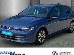 Anemonenblau metallic Gebraucht 2024 VW Golf VIII Goal Limousine | 30.980 € (Superpreis)