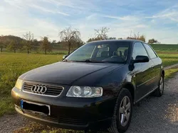Schwarz Gebraucht 2001 Audi A3 Limousine | 1.800 € (Etwas zu teuer)