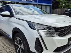 Weiß Gebraucht 2021 Peugeot 5008 Allure Van / Kleinbus | 24.890 € (Fairer Preis)
