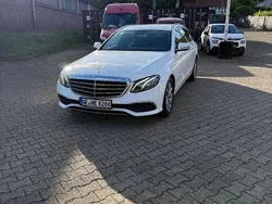 Weiß Gebraucht 2019 Mercedes E220 Kombi | 20.000 € (Superpreis)