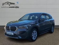 Grau Gebraucht 2021 BMW X1 Advantage SUV | 24.900 € (Fairer Preis)