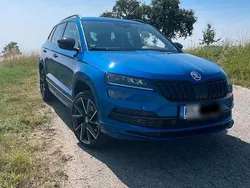 Blau Gebraucht 2020 Skoda Karoq SportLine SUV | 27.990 € (Etwas zu teuer)
