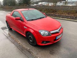 Rot Gebraucht 2005 Opel Tigra Cabrio | 1.400 € (Fairer Preis)