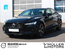 717 onyx black metallic Gebraucht 2023 Volvo S60 Ultimate Limousine | 37.990 € (Fairer Preis)