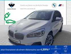 Mineralweiß Gebraucht 2021 BMW 225 Active Tourer iPerformance Van / Kleinbus | 20.990 € (Fairer Preis)