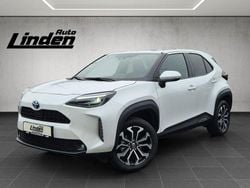 Weiß Gebraucht 2021 Toyota Yaris Cross Team SUV | 21.970 € (Guter Preis)