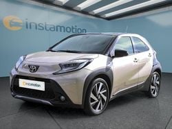 Gold Gebraucht 2024 Toyota Aygo Envy Kleinwagen | 18.499 € (Teuer)
