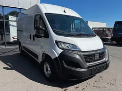 Weiss Gebraucht 2023 Fiat Ducato Van | 30.449 € (Guter Preis)