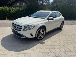 Weiß Gebraucht 2016 Mercedes GLA220 Urban SUV | 18.790 € (Fairer Preis)