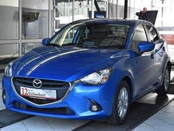 Blau Gebraucht 2015 Mazda 2 Exclusive-Line Kleinwagen | 9.450 € (Fairer Preis)