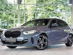 Grau Gebraucht 2021 BMW 118 M Sport Kleinwagen | 22.800 € (Etwas zu teuer)