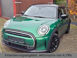 Grün Gebraucht 2023 Mini Cooper Classic Kleinwagen | 23.790 € (Etwas zu teuer)