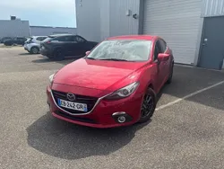 Rot Gebraucht 2016 Mazda 3 Center-Line Limousine | 6.000 € (Guter Preis)