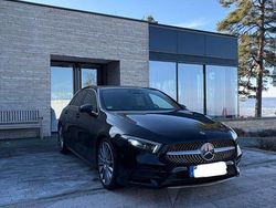 Schwarz Gebraucht 2019 Mercedes A200 AMG line Limousine | 23.500 € (Fairer Preis)