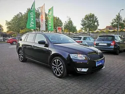 Schwarz Gebraucht 2015 Skoda Octavia Ambition Kombi | 12.490 € (Fairer Preis)