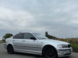 Silber Gebraucht 2002 BMW 320 Basis Limousine | 7.800 €