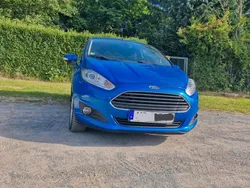 Blau Gebraucht 2014 Ford Fiesta Titanium Kleinwagen | 2.800 € (Guter Preis)
