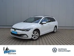 Weiß Gebraucht 2021 VW Golf VIII Life Kombi | 21.789 € (Etwas zu teuer)