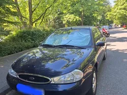 Blau Gebraucht 1996 Ford Mondeo Ghia Limousine | 1.000 €