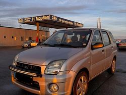 Silber Gebraucht 2005 Subaru Justy Kleinwagen | 5.250 €