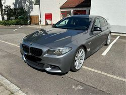 Grau Gebraucht 2014 BMW 530 Performance Limousine | 15.500 € (Fairer Preis)