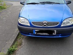 Blau Gebraucht 2004 Citroën Saxo Kleinwagen | 1.500 € (Fairer Preis)