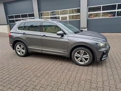 Grau Gebraucht 2017 VW Tiguan R-line SUV | 25.500 € (Fairer Preis)