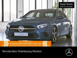 Blau Gebraucht 2020 Mercedes A250 Progressive Limousine | 26.490 € (Etwas zu teuer)