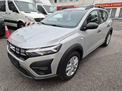 Grau Gebraucht 2024 Dacia Sandero Essentiel Kleinwagen | 14.950 € (Superpreis)