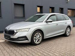 Silber Gebraucht 2020 Skoda Octavia First Edition Kombi | 17.499 € (Guter Preis)