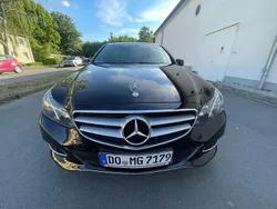 Schwarz Gebraucht 2015 Mercedes E220 Limousine | 16.490 € (Fairer Preis)