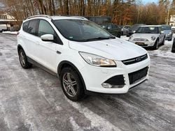 Weiß Gebraucht 2016 Ford Kuga Trend SUV | 6.950 € (Guter Preis)