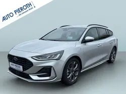 Moondust silber metallic Gebraucht 2024 Ford Focus ST-Line X Kombi | 29.350 € (Fairer Preis)