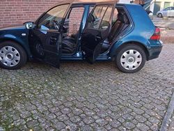 Grün Gebraucht 2002 VW Golf IV Edition Limousine | 3.200 € (Fairer Preis)